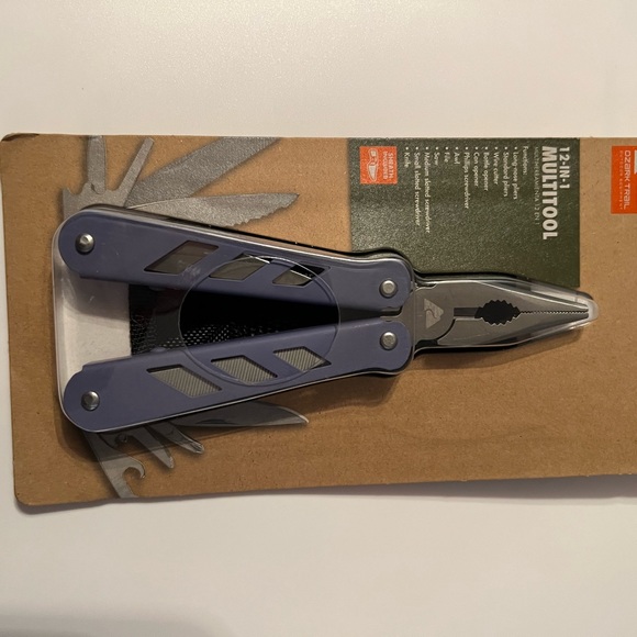 12 n 1 multitool bottle opener screwdriver wire cutter pliers and more - Picture 3 of 3